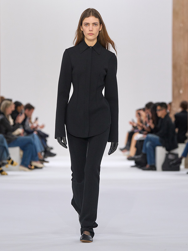 Sportmax ロングコート ホワイト FW24/25 Sportmax Fall/Winter 2025 Show: FW25 Reinvention and Evolution